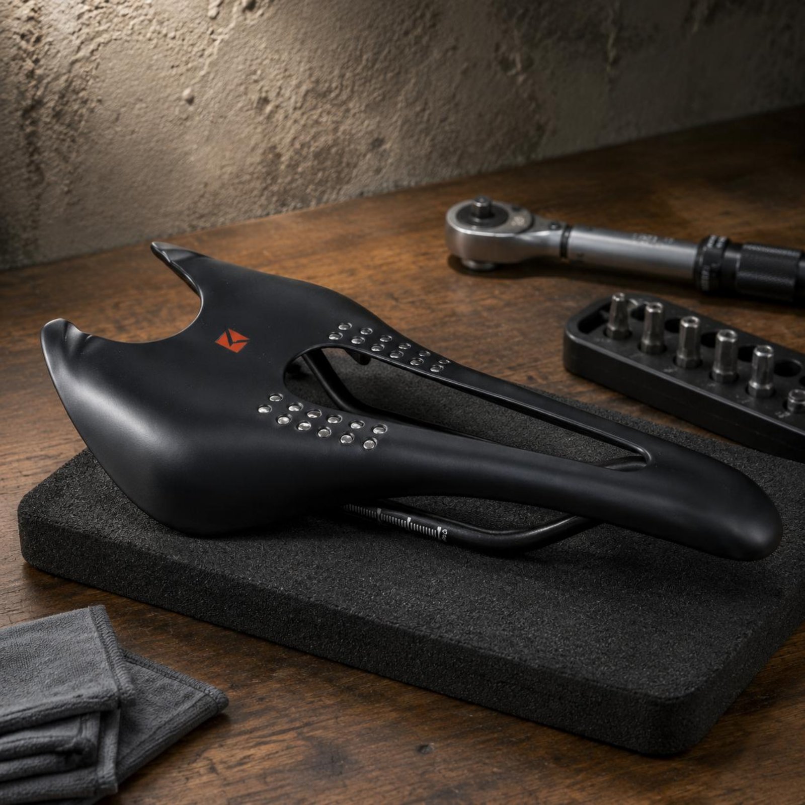 Ultralight Cycle Saddle Ultra- - Ultra Cycling Gear reseña y precio